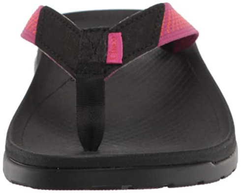 Score Fuchsia Chacos Women's Lowdown Flip Sandal