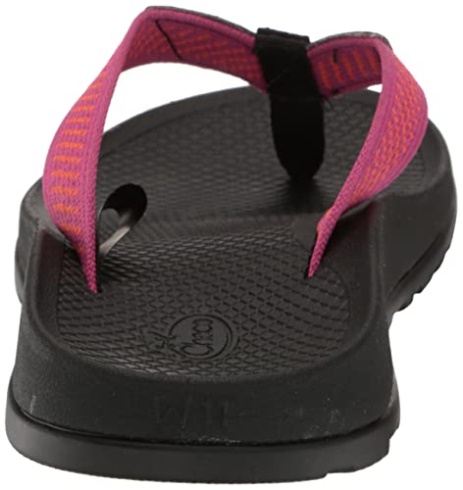 Score Fuchsia Chacos Women's Lowdown Flip Sandal