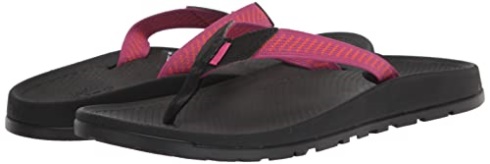 Score Fuchsia Chacos Women's Lowdown Flip Sandal