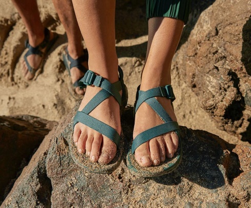 Women's Z/1 Classic Black Chacos